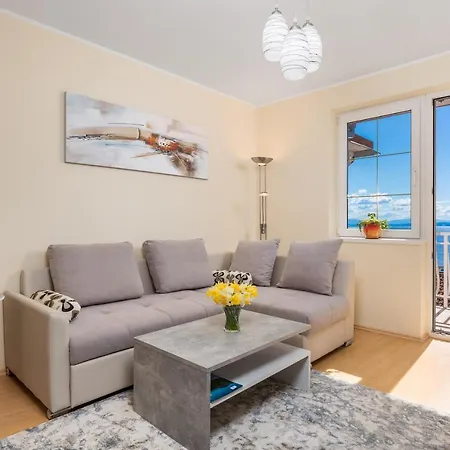 아파트 Barbara, Sea View With Terrace Near Opatija *