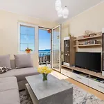 Apartament Barbara, Sea View With Terrace Near Opatija
