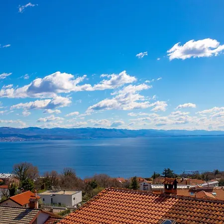Barbara, Sea View With Terrace Near Opatija