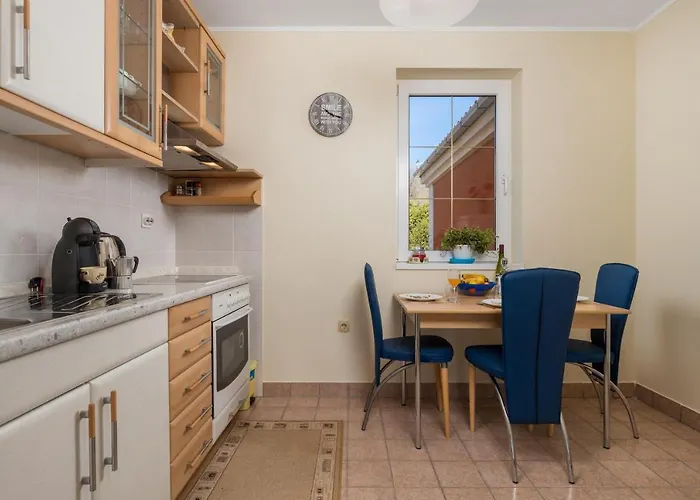 Barbara, Sea View With Terrace Near Opatija *